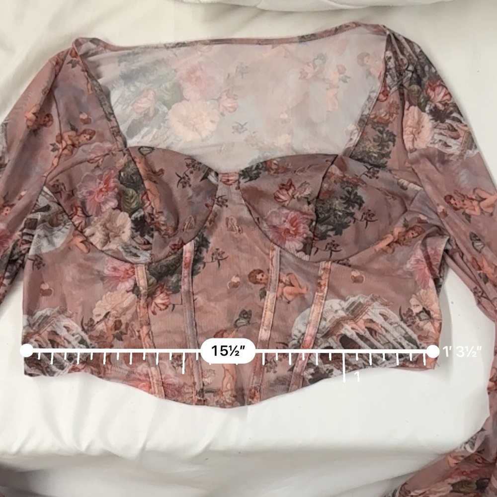 SHEIN Privé Angel and Floral Print Sweetheart Neck Trumpet Sleeve Crop Top - Picture 6 of 7